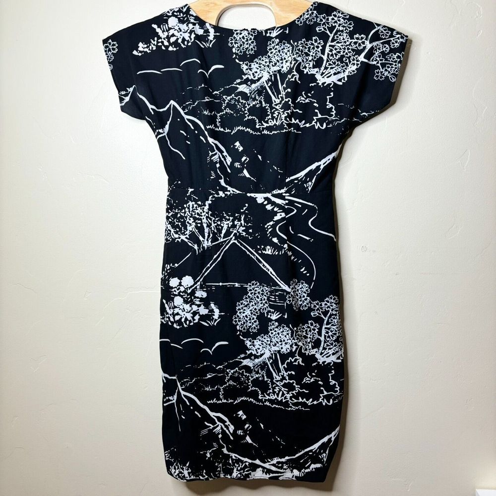 eShakti Dress Size Small-4 Black White Graphic Landscape Print Crepe Knee Length